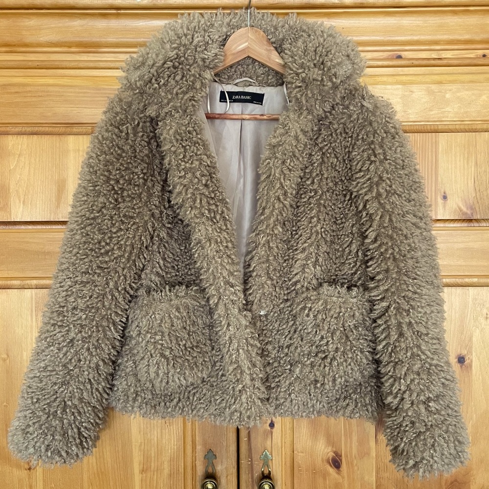 Zara Faux Fur Coat in Beige/Light Brown